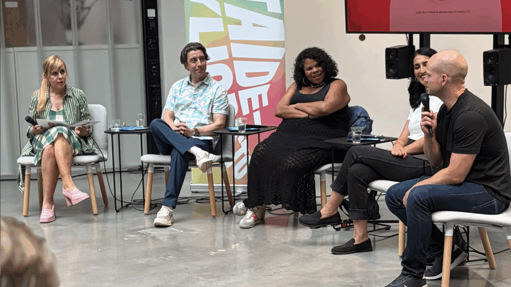 Paneeli 2: Kaisa Rönkkö, Teemu Brunila, Fatim Diarra, Nasima Razmyar ja Ville Valkonen